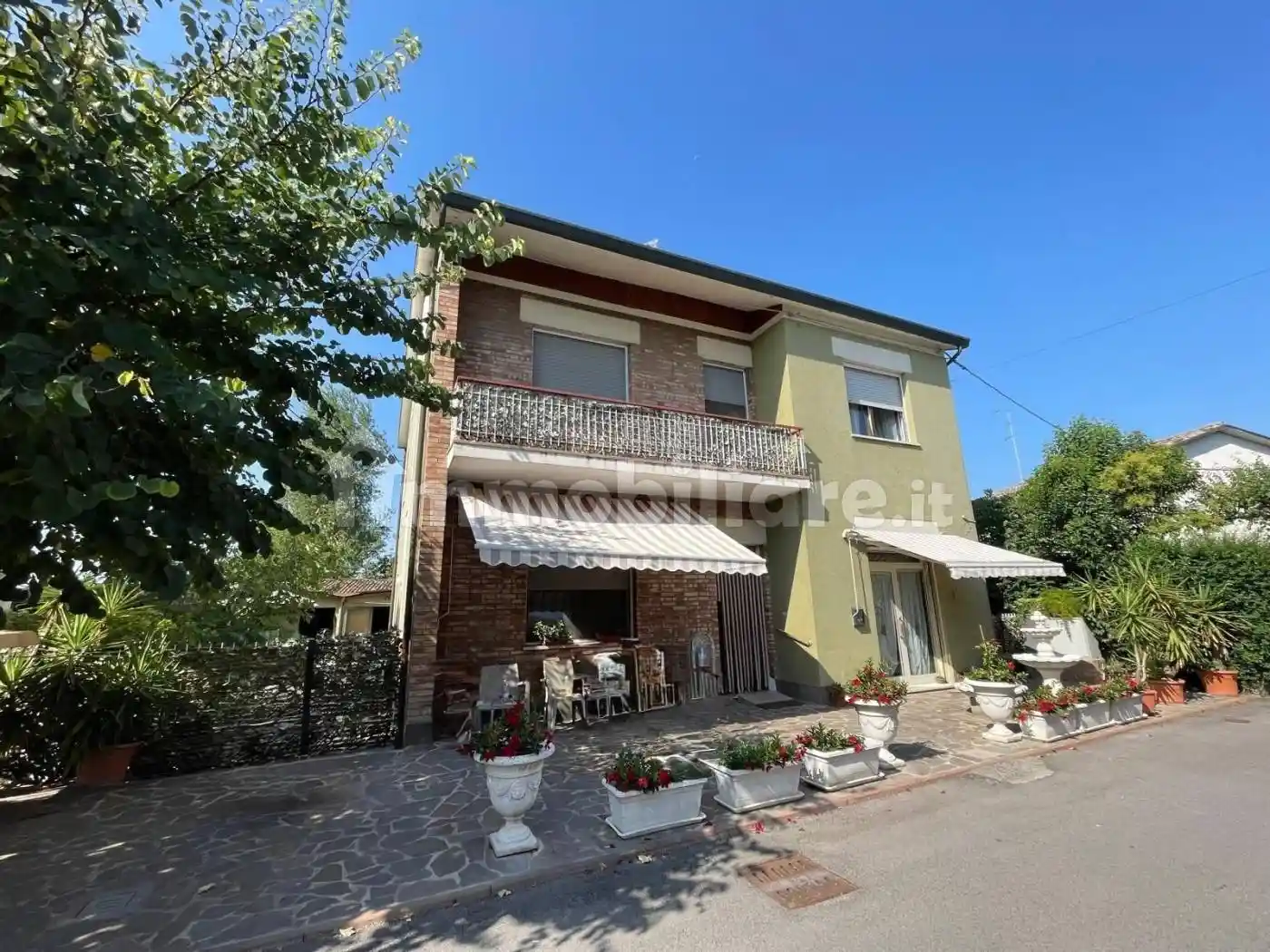 Villa in vendita a Russi