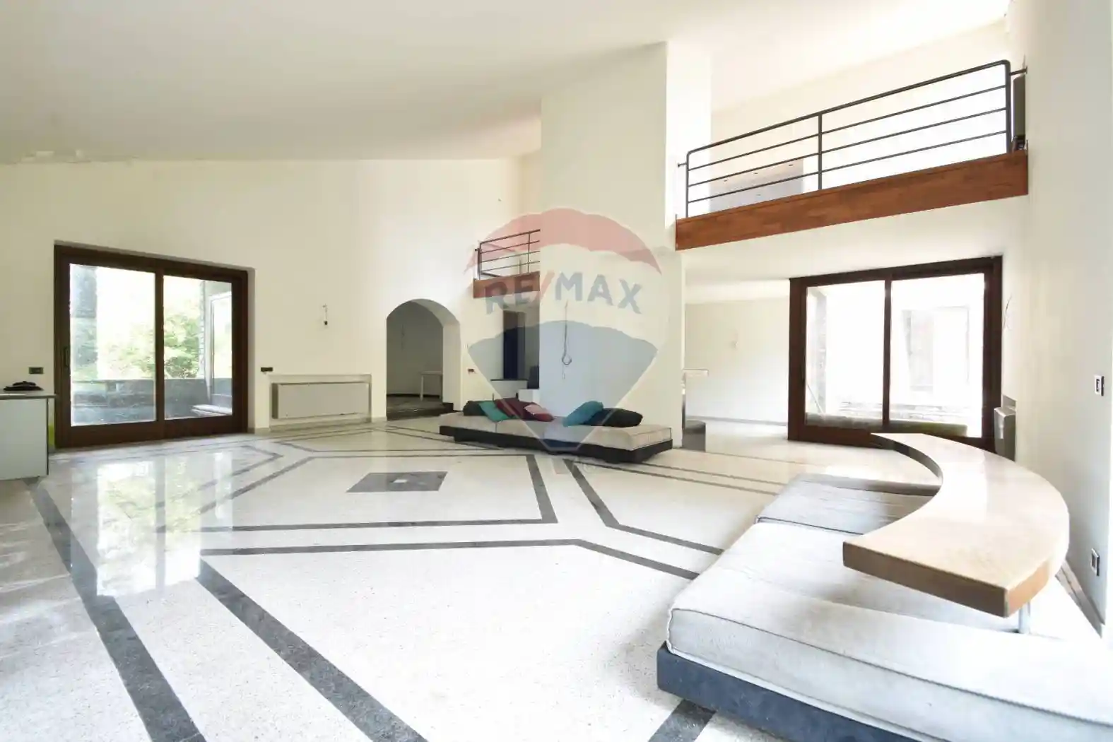 Villa in vendita a Bellinzago Novarese