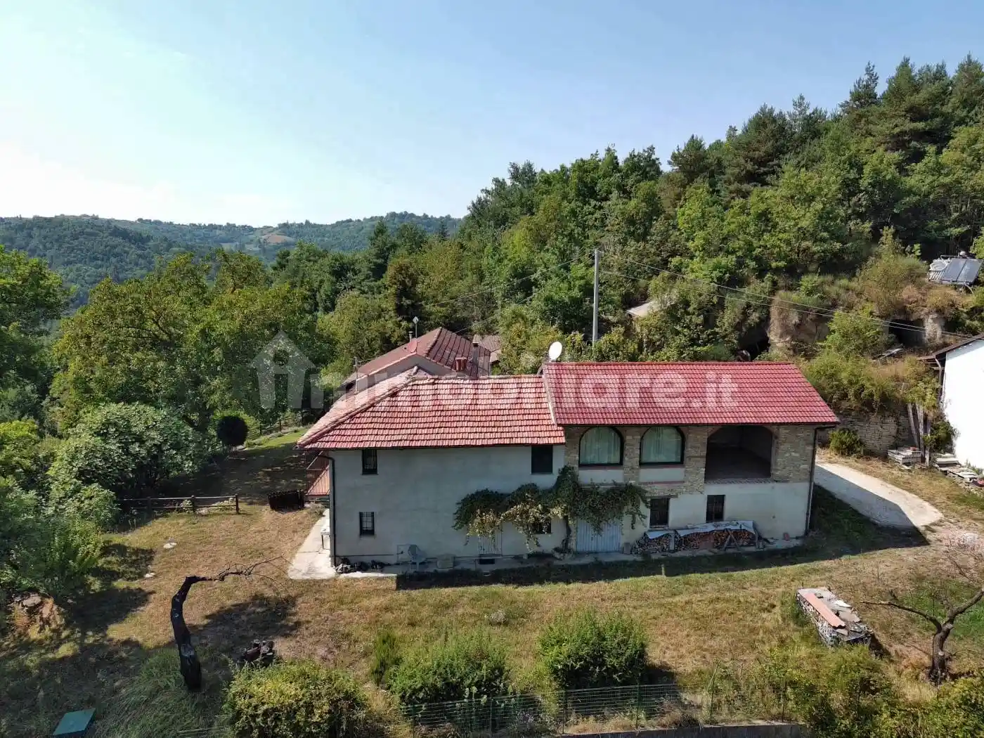 Rustico - Casale in vendita a Alba