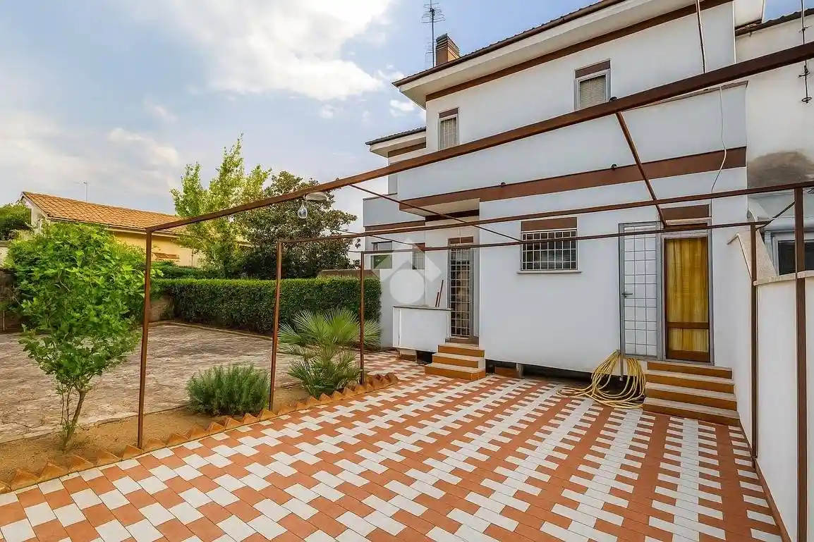 Villa in vendita a Ardea