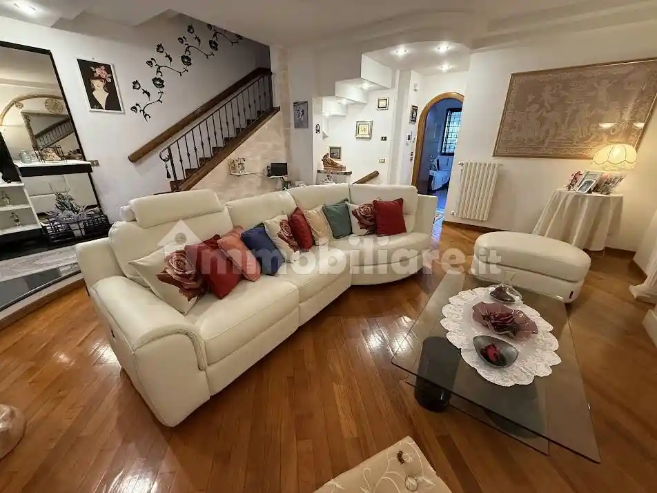 Villa a schiera via Ofelia Giugni 12, Villa Fiorita, Prato - foto 5