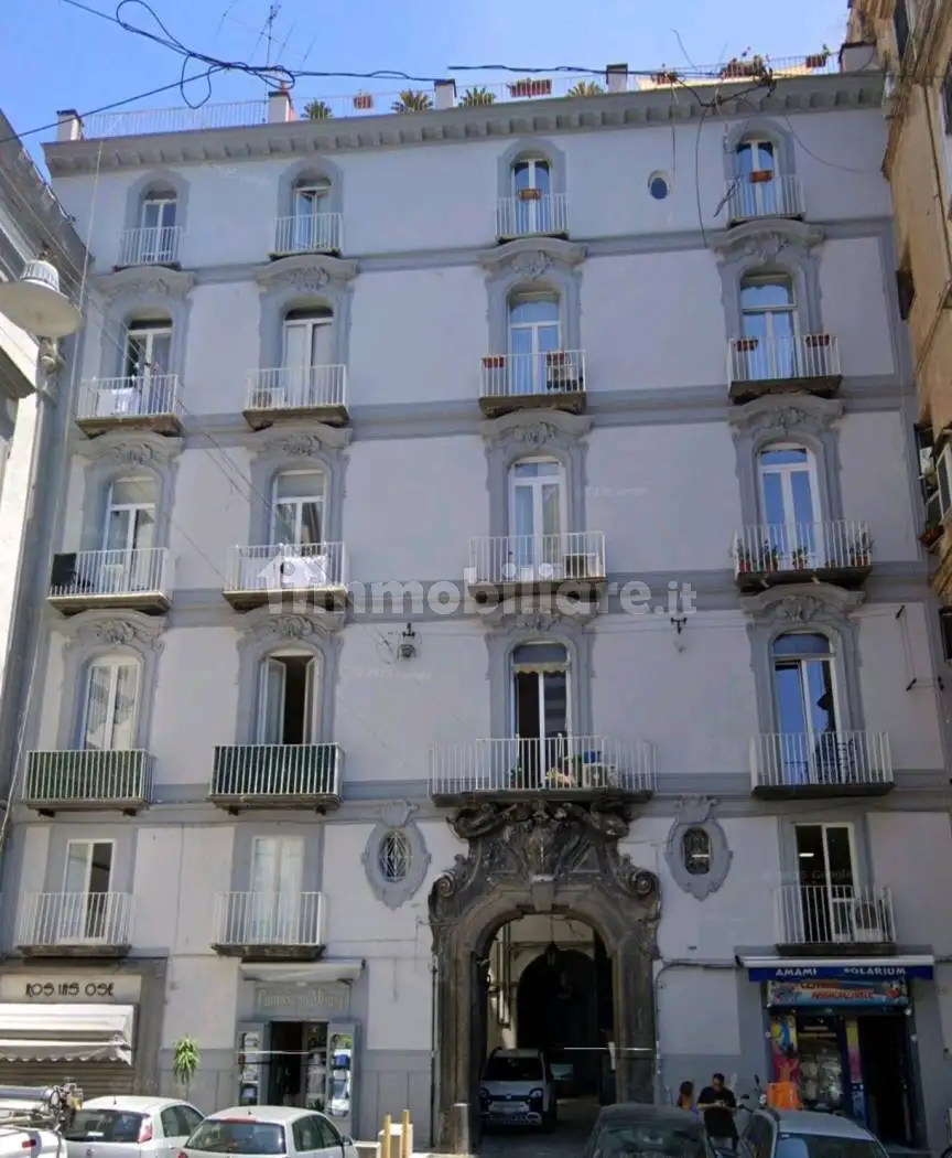 Appartamento in affitto a Napoli