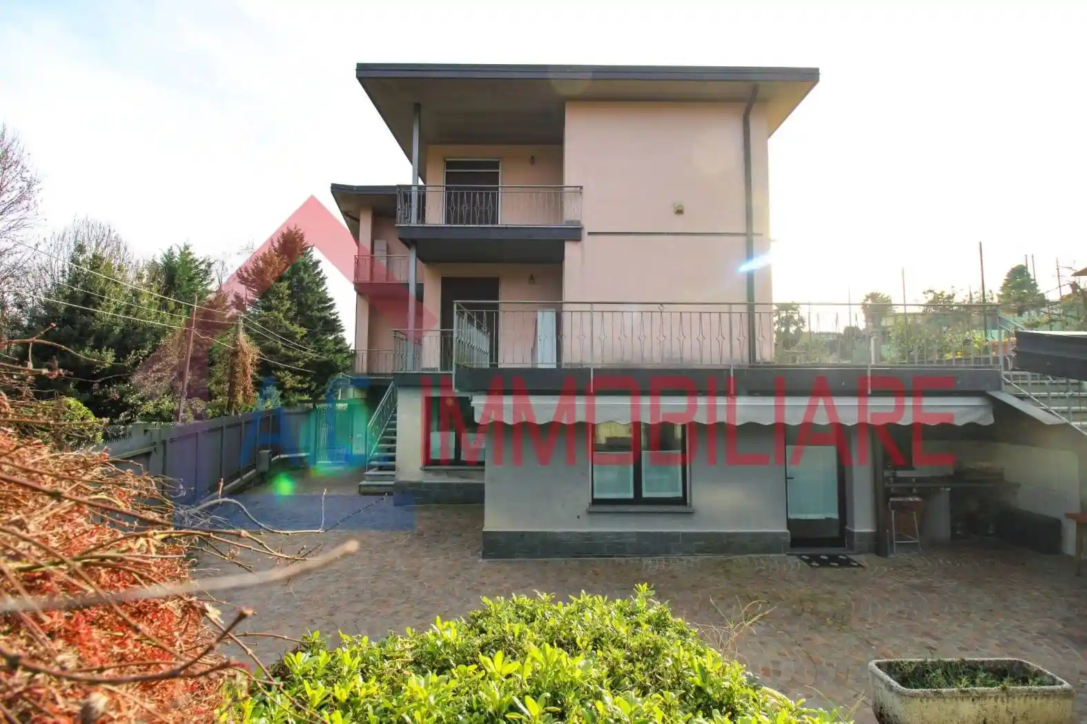 Villa in vendita a Vergiate