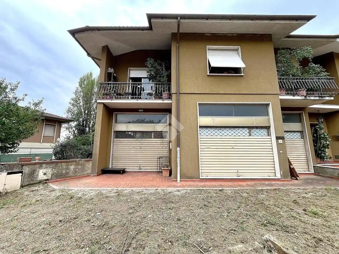 Villa in vendita a Pescia