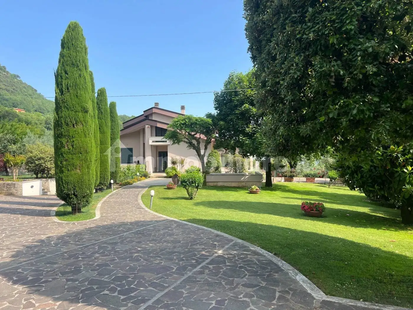 Villa in vendita a Belmonte Castello