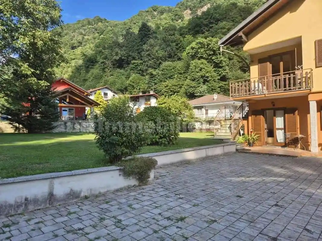 Villa unifamiliare, ottimo stato, 225 m², Centro, Varallo - foto 4