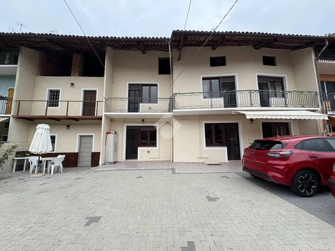 Casa indipendente in vendita a Caravino