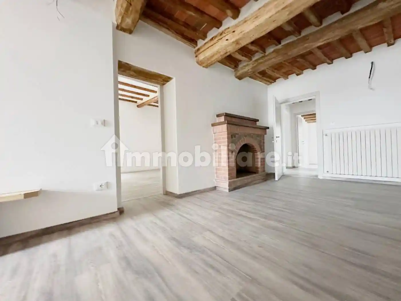 Appartamento in vendita a Massa e Cozzile