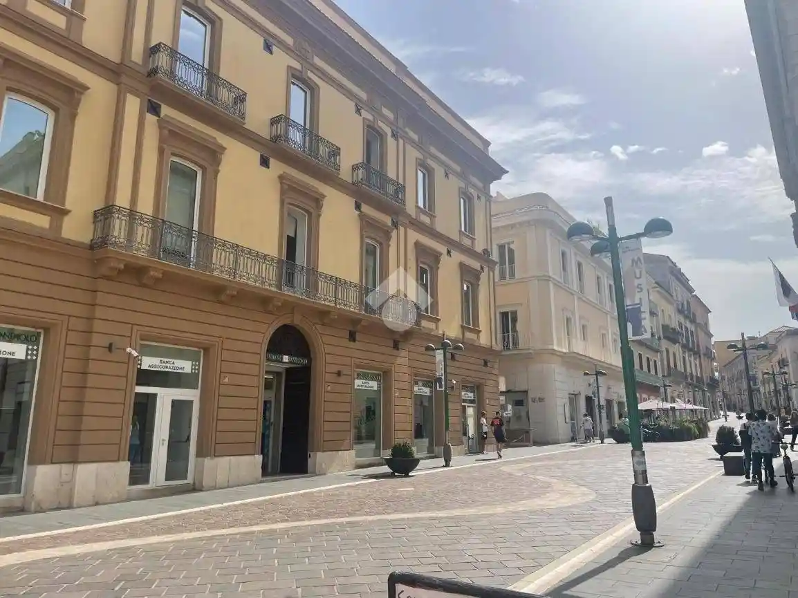 Appartamento via Erik Mutarelli 5, Centro Storico, Benevento - foto 2