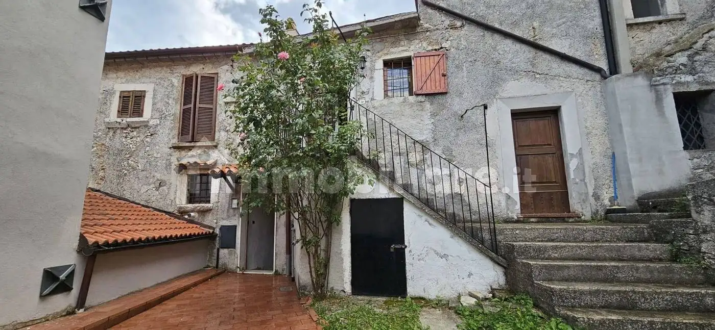 Quadrilocale via Rione Orientale, snc, Castel del Monte - foto 4