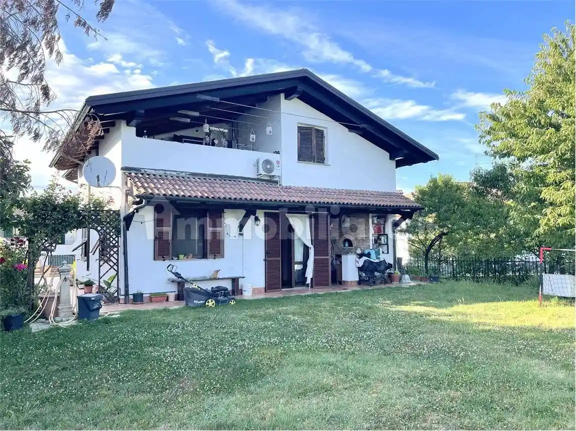 Villa in vendita a Frugarolo