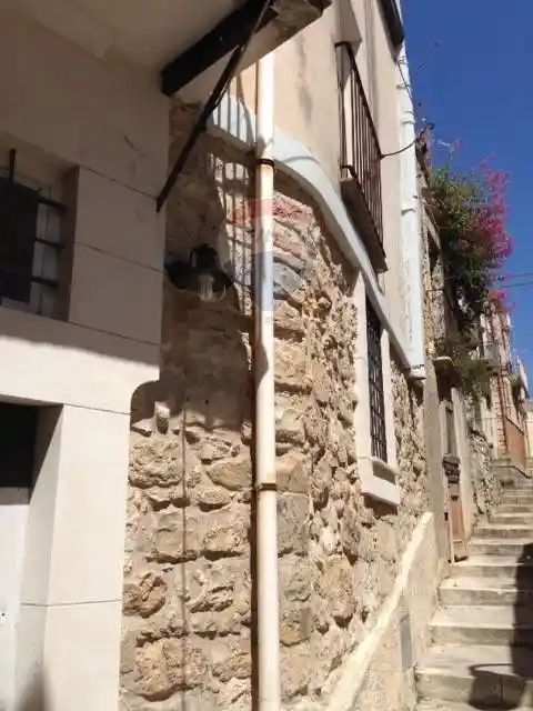 Casa indipendente in vendita a Modica