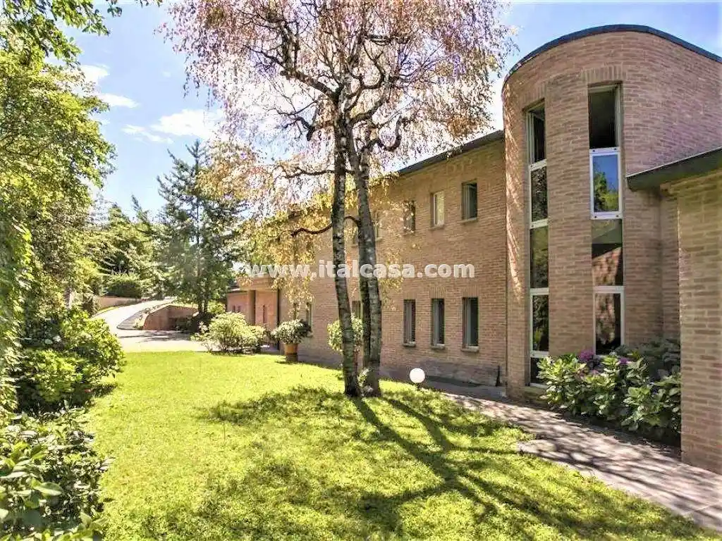 Villa in vendita a Alzano Lombardo