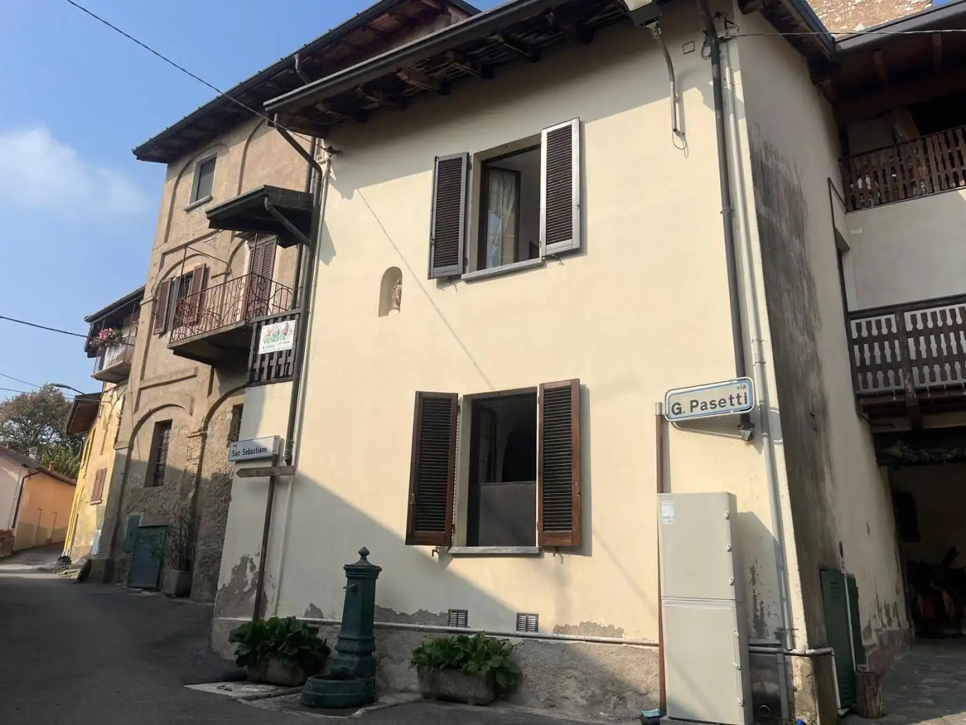 Casa indipendente in vendita a Varese