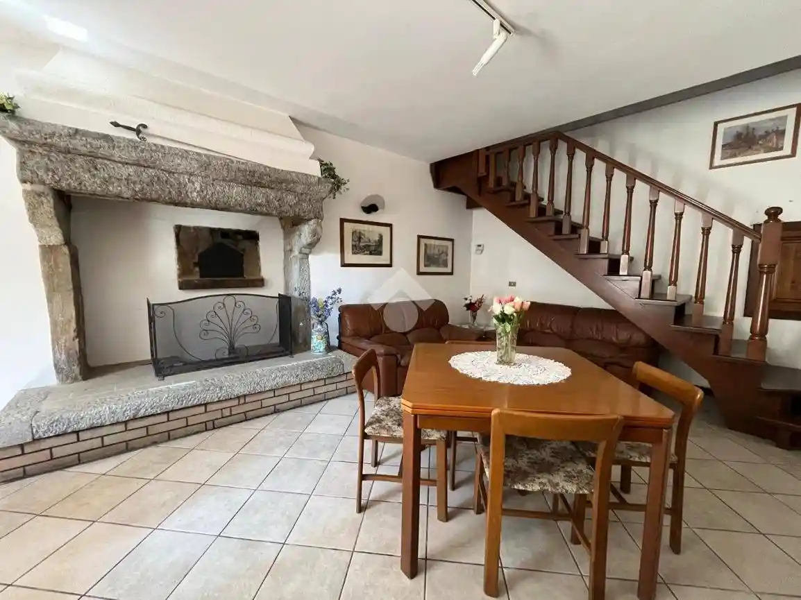 Terratetto plurifamiliare via San Sebastiano, Sant'Ambrogio, Varese - foto 3