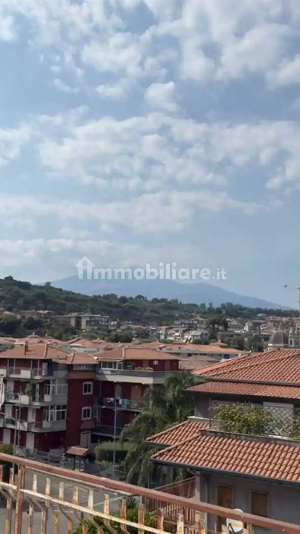 Appartamento in vendita a Aci Catena