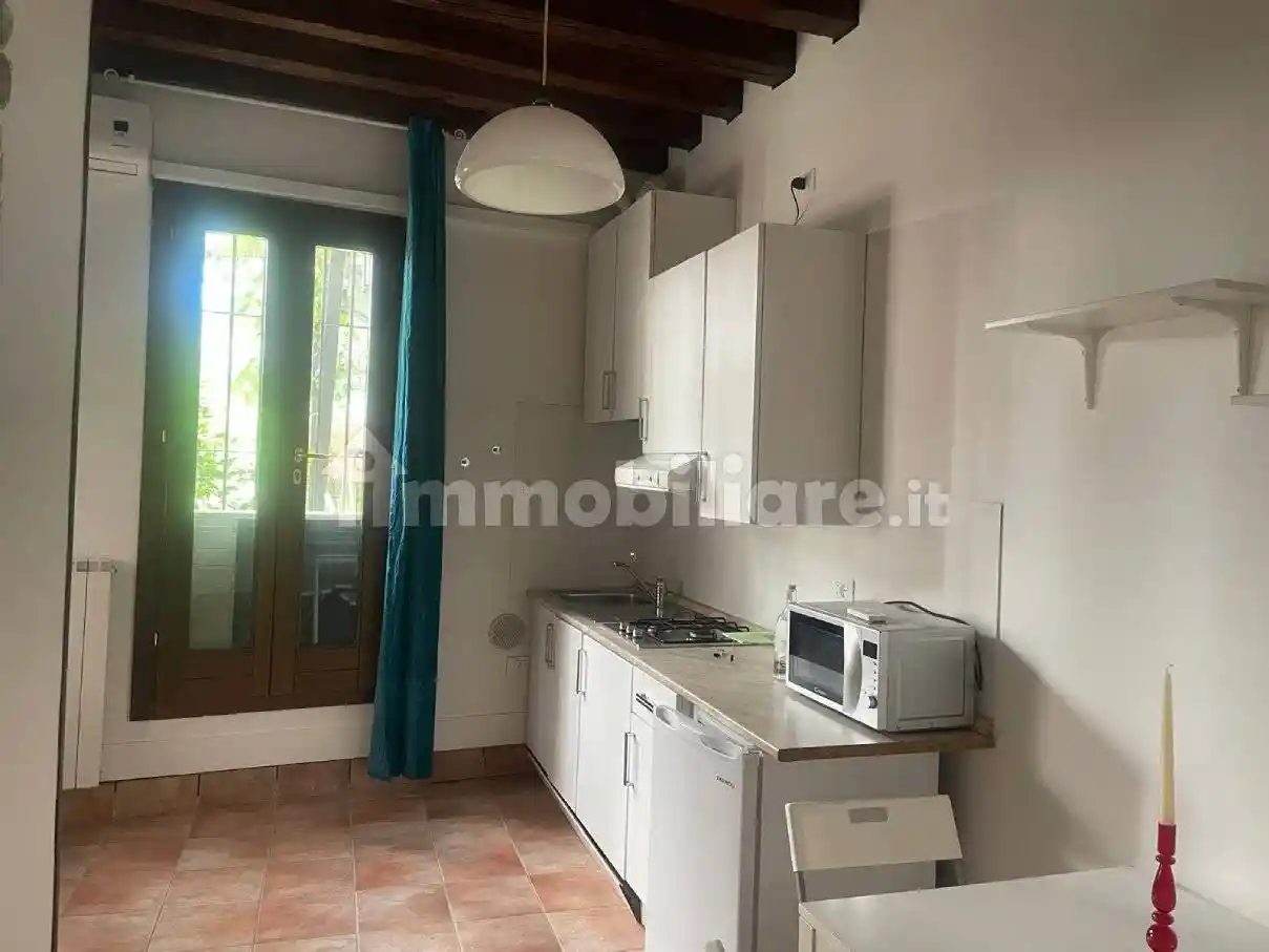 Bilocale ottimo stato, su più livelli, Accademia - Salute, Venezia - foto 2