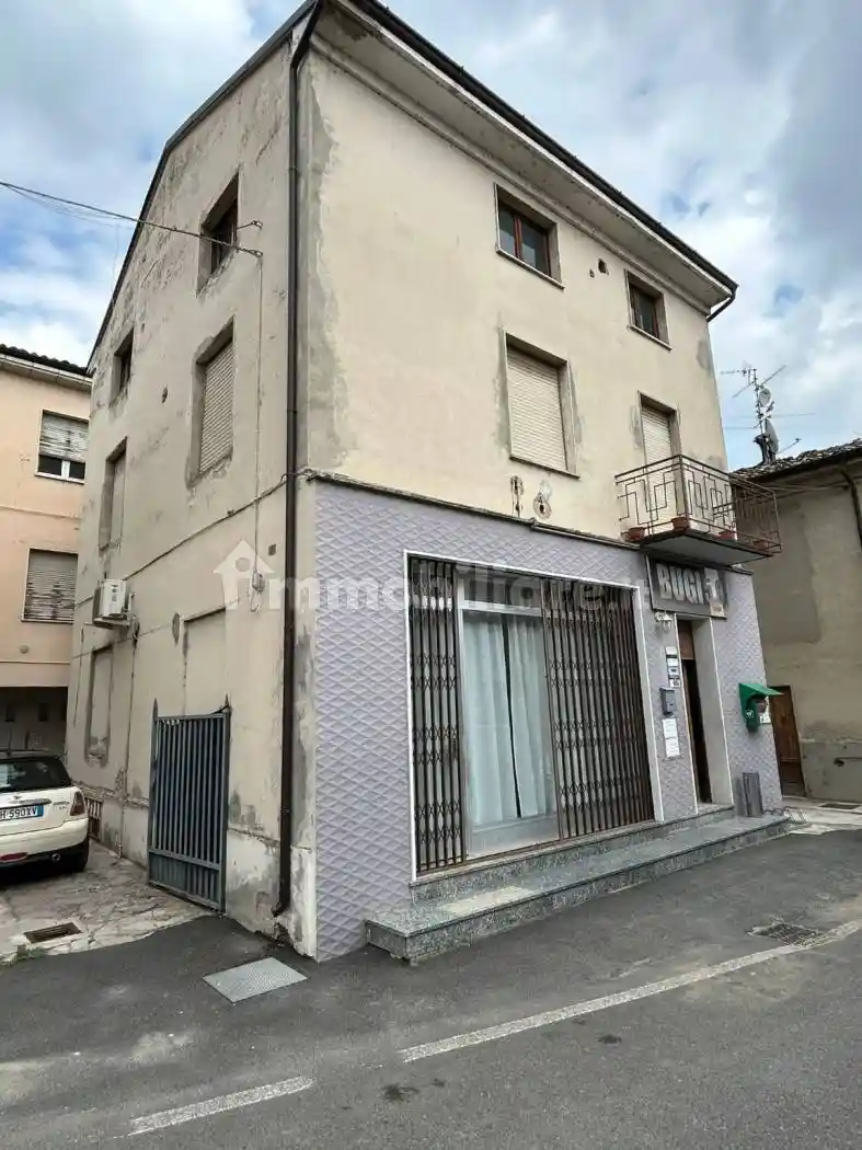 Casa indipendente in vendita a Borgonovo Val Tidone