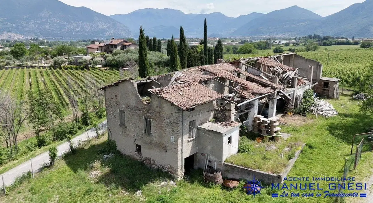 Rustico - Casale in vendita a Corte Franca