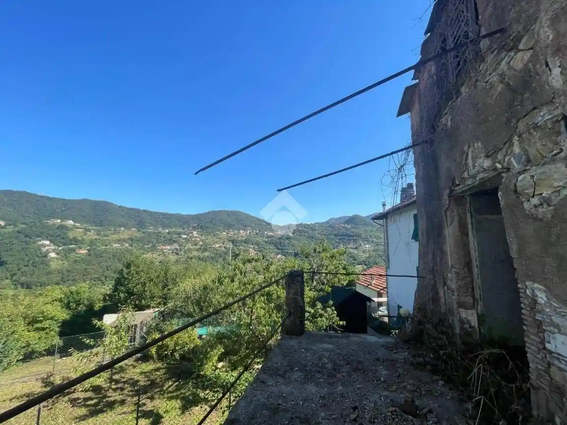 Appartamento in vendita a Sant'Olcese