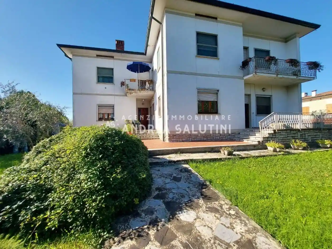 Villa in vendita a Buti