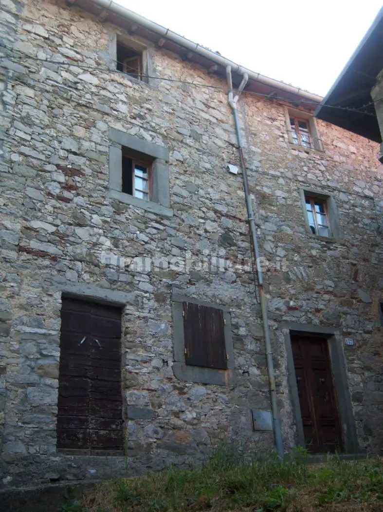 Terratetto unifamiliare Località frazione D, Castelnuovo di Garfagnana - foto 5