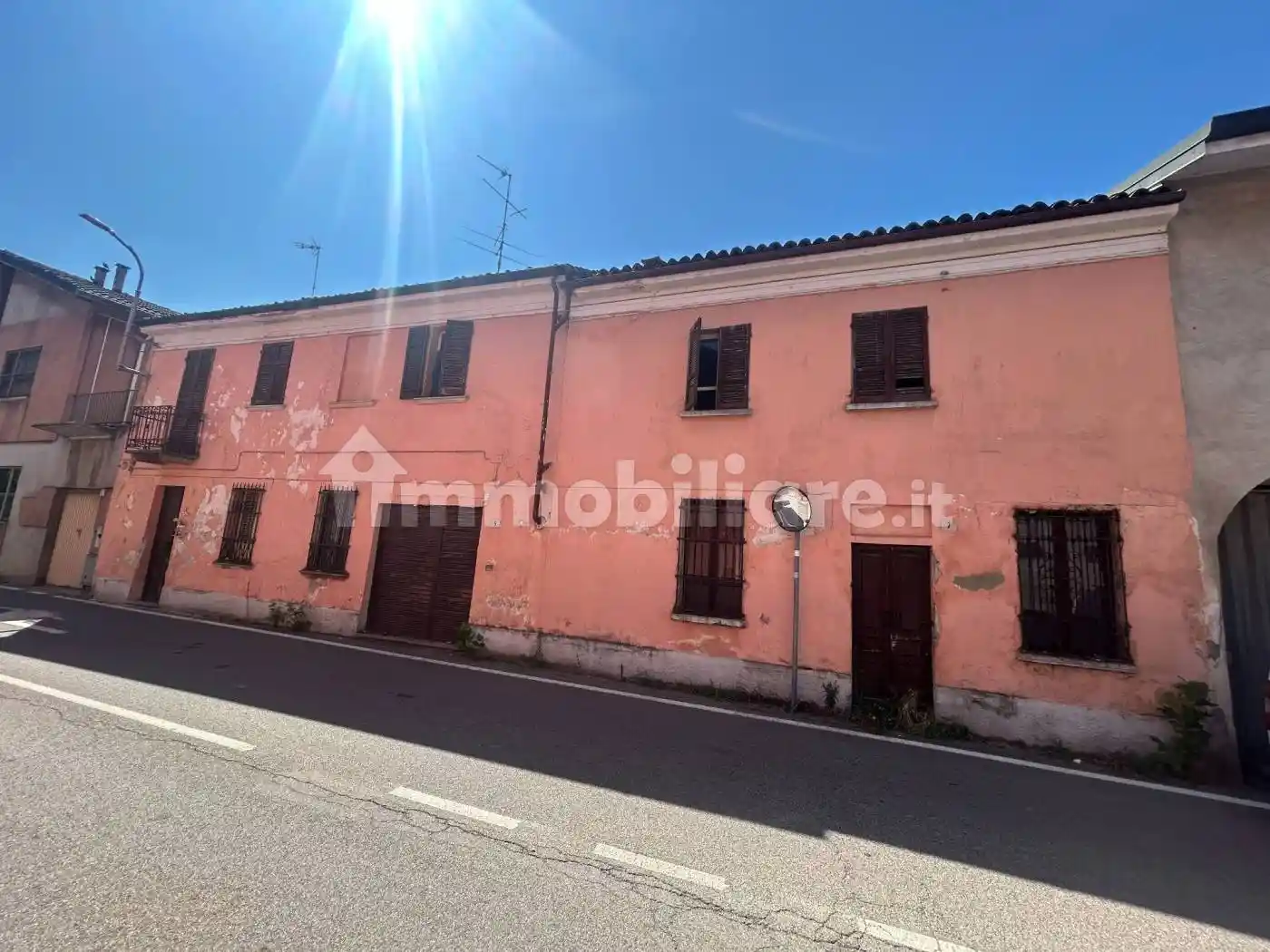 Villa in vendita a Robbio