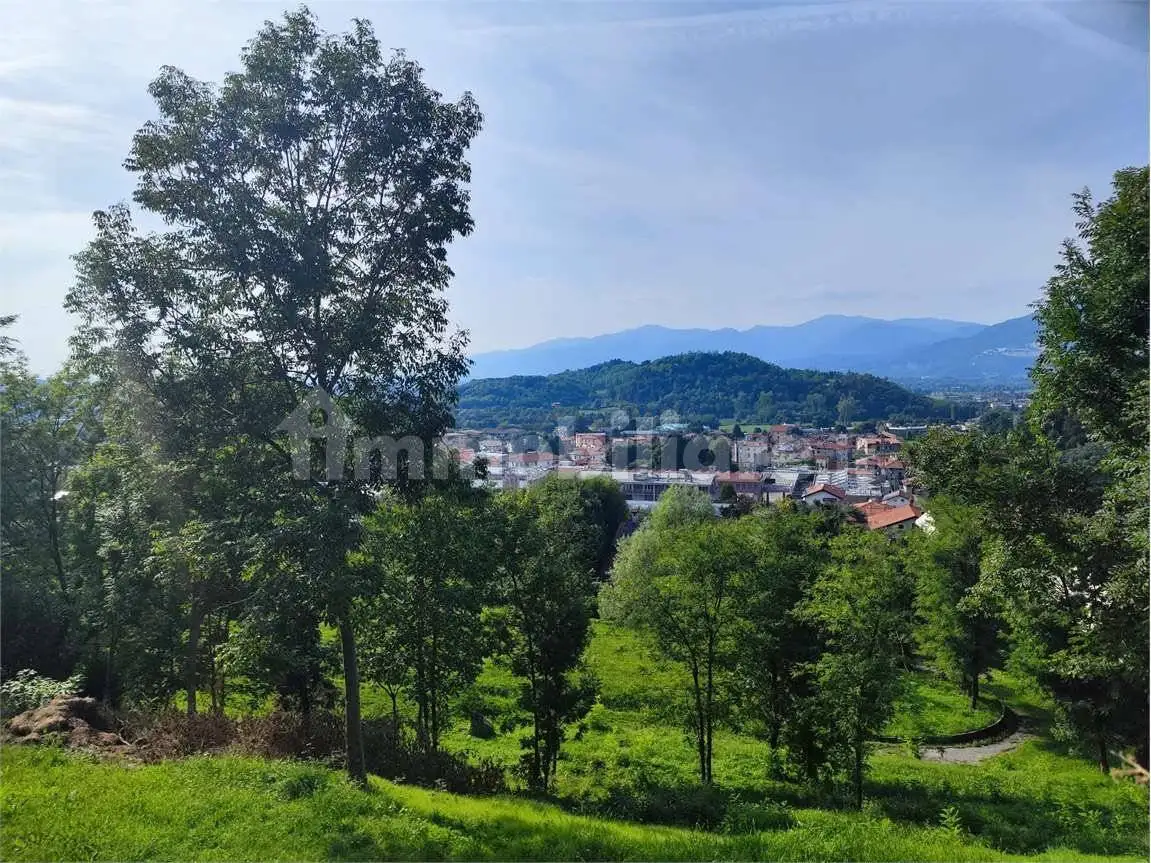 Rustico - Casale in vendita a Castello di Brianza