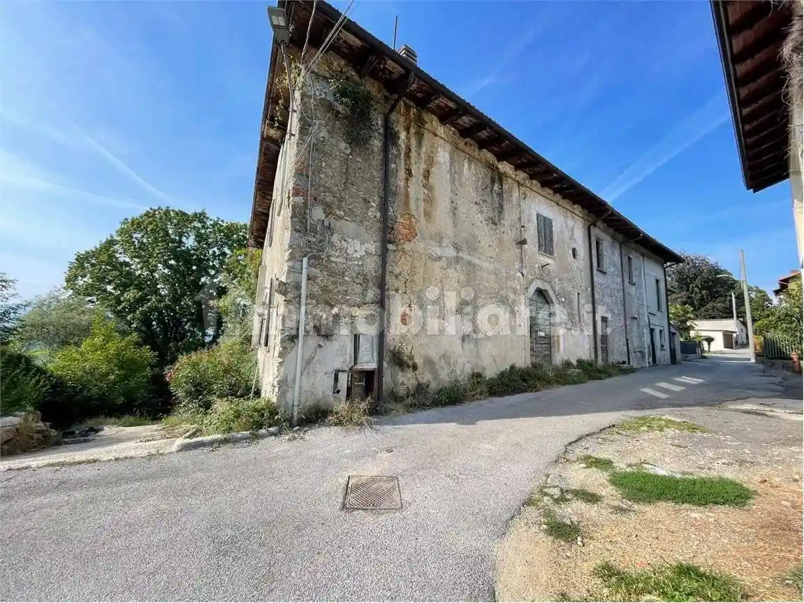 Rustico, da ristrutturare, 268 m², Brianzola, Castello di Brianza - foto 2