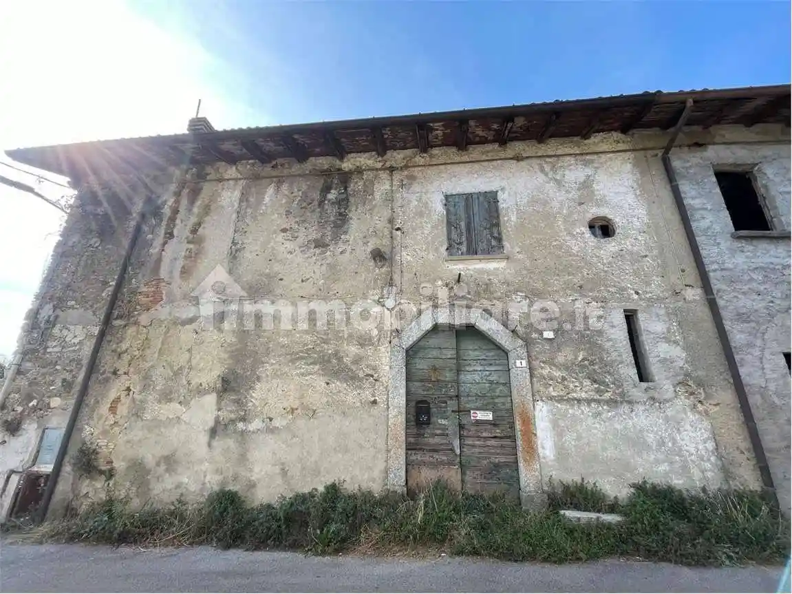 Rustico, da ristrutturare, 268 m², Brianzola, Castello di Brianza - foto 4