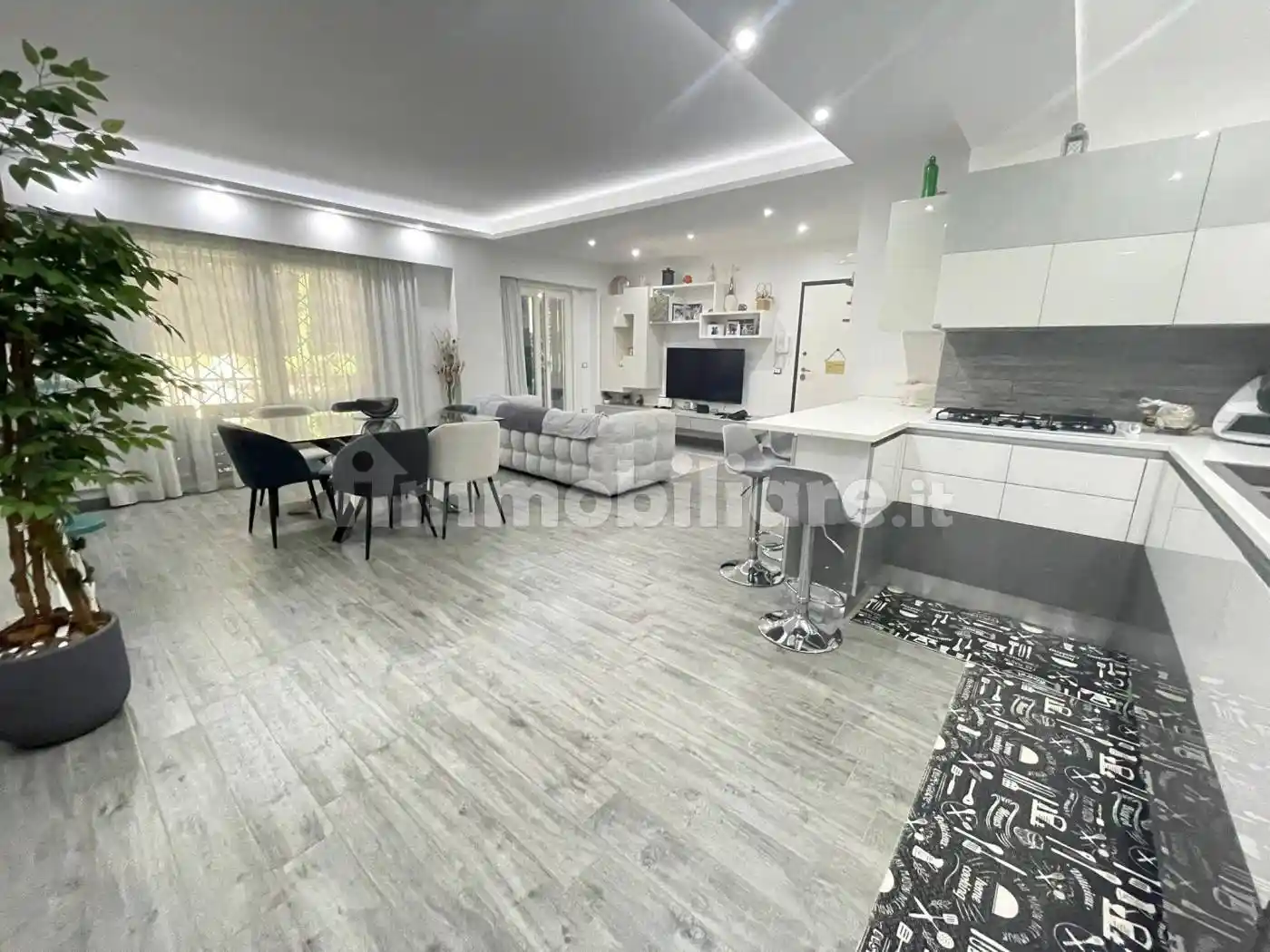 Trilocale via Francesco Petrarca 25, Tredici, Caserta - foto 4