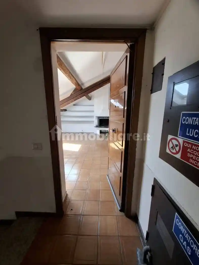 Bilocale da ristrutturare, quinto piano, Gambara, Milano - foto 5