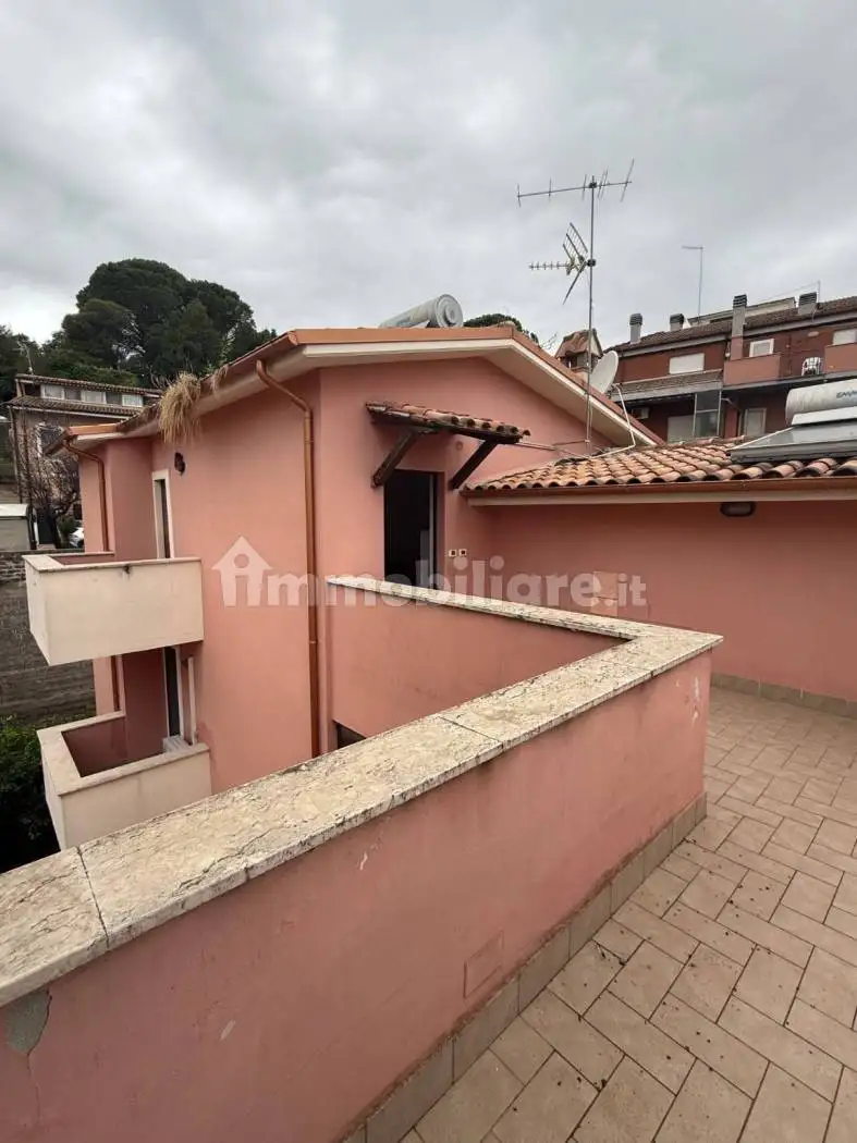 Attico - Mansarda in affitto a Civitella San Paolo