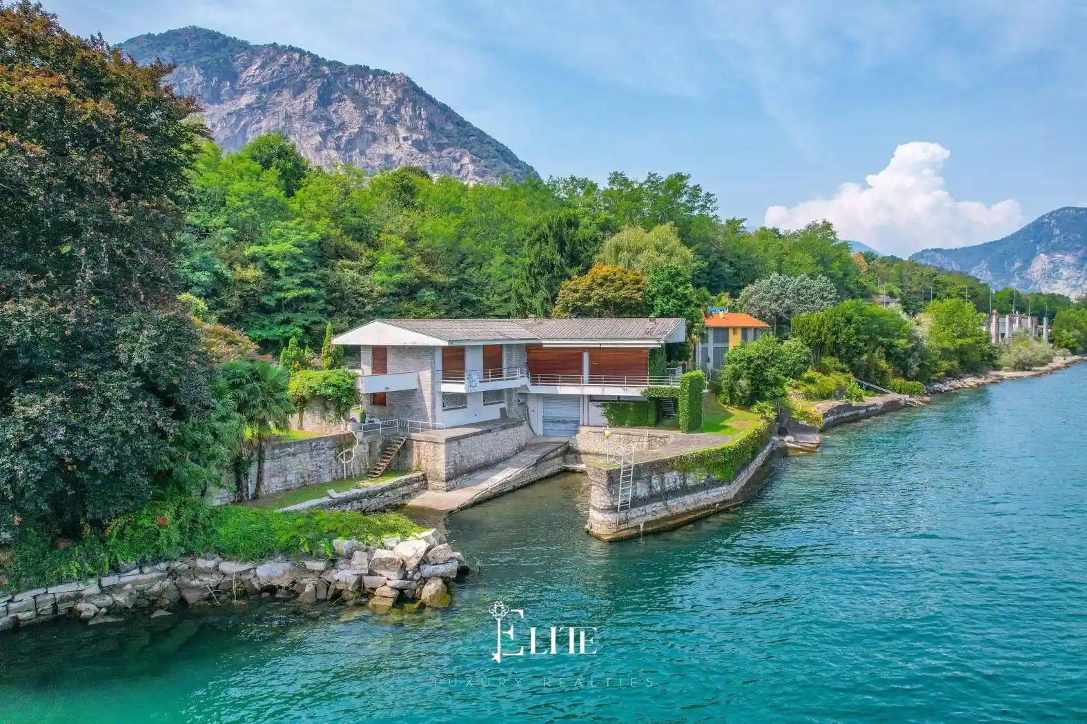 Villa in vendita a Baveno