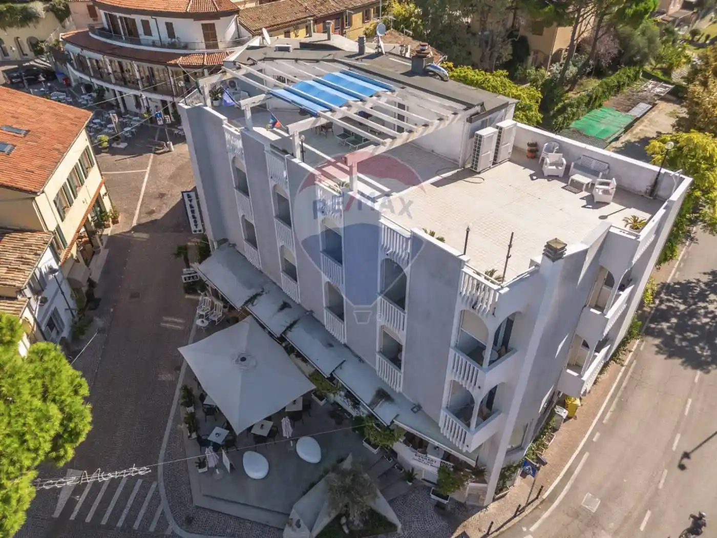 Palazzo - Edificio in vendita a Gabicce Mare