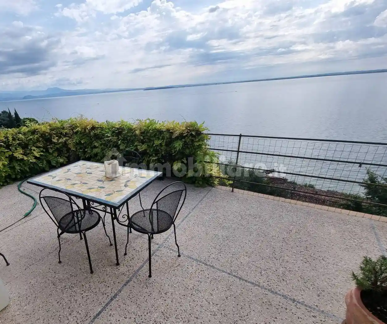 Villa in vendita a Padenghe sul Garda