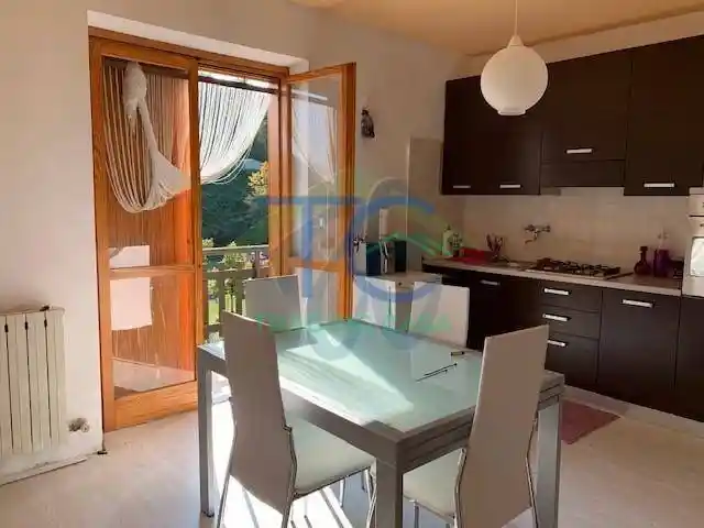 Appartamento in vendita a Ferriere