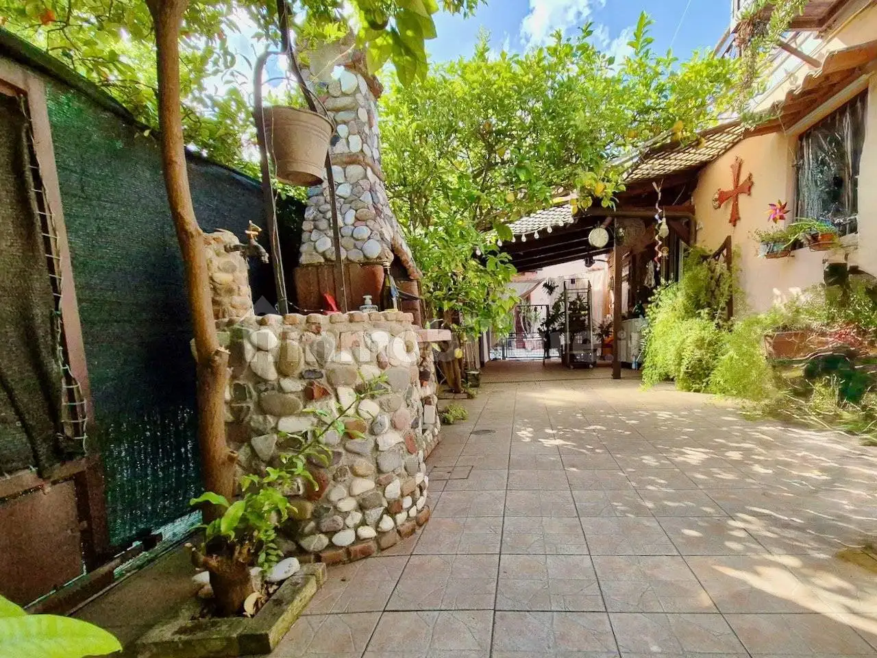 Casa indipendente in vendita a Pisa