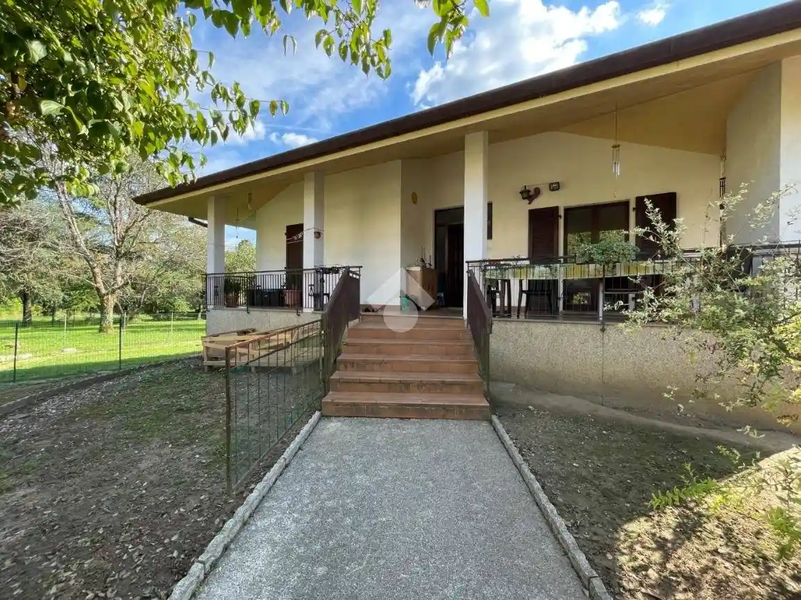 Villa in vendita a Tarcento