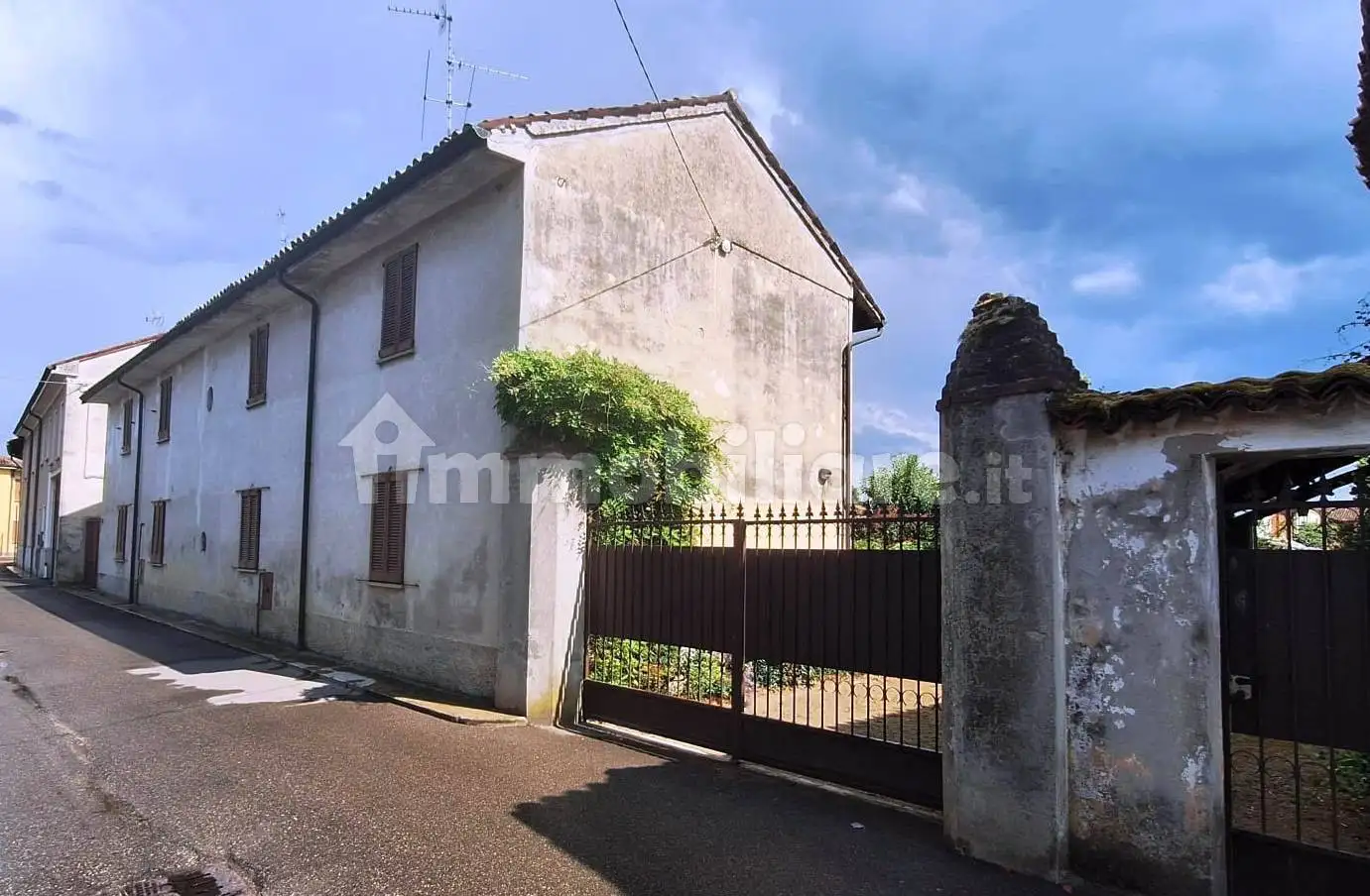 Villa in vendita a Gerenzago