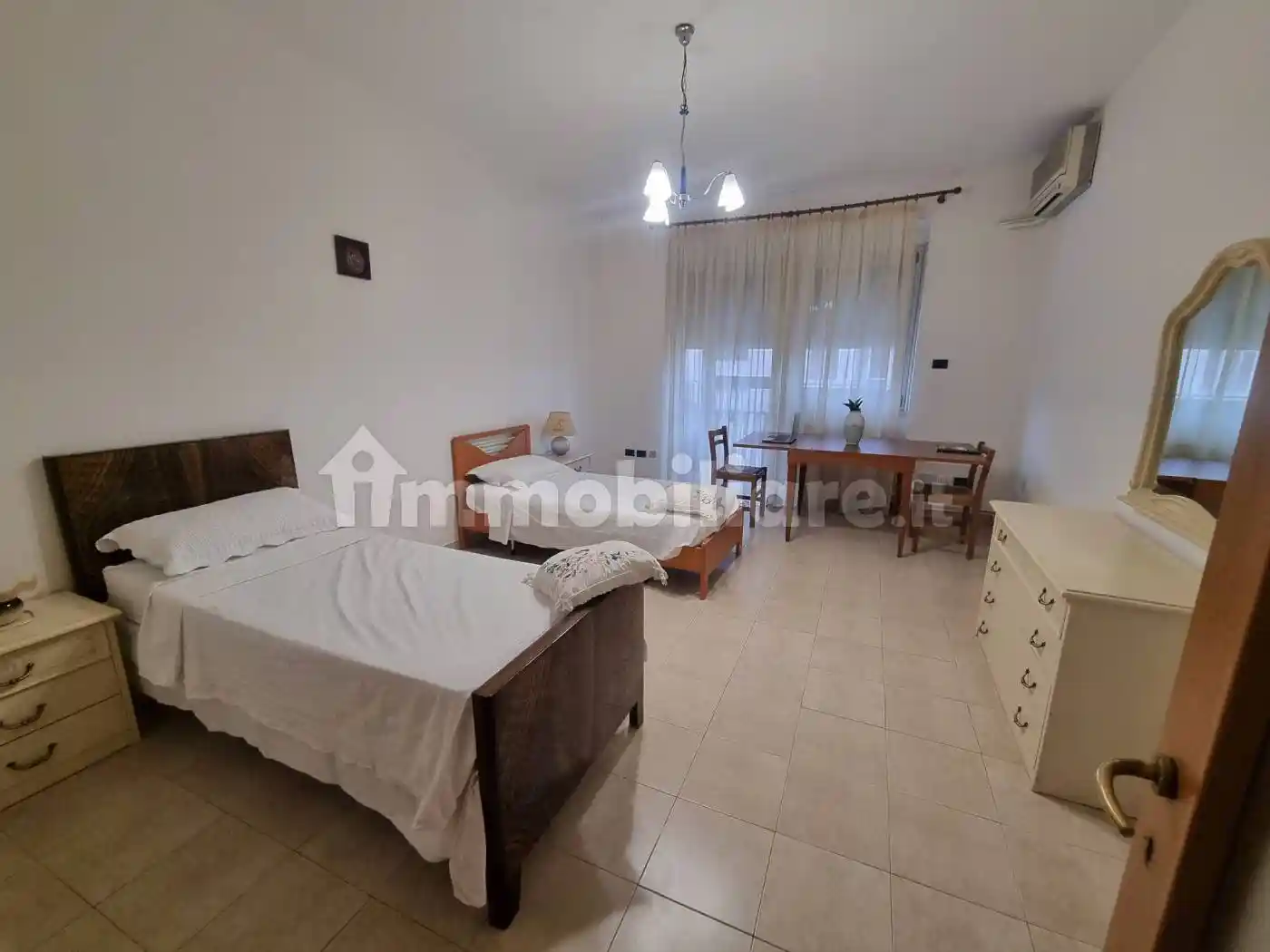 Trilocale viale Principe Amedeo 11, Marina Centro, Rimini - foto 3