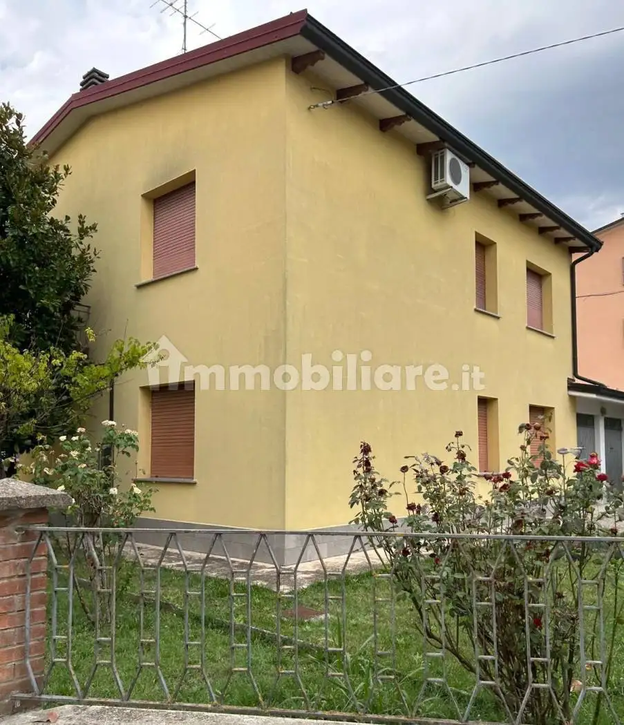 Villa in vendita a Sant'Agata Bolognese