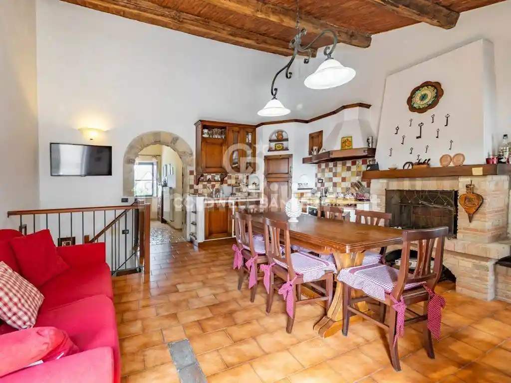 Casa indipendente in vendita a Tarquinia