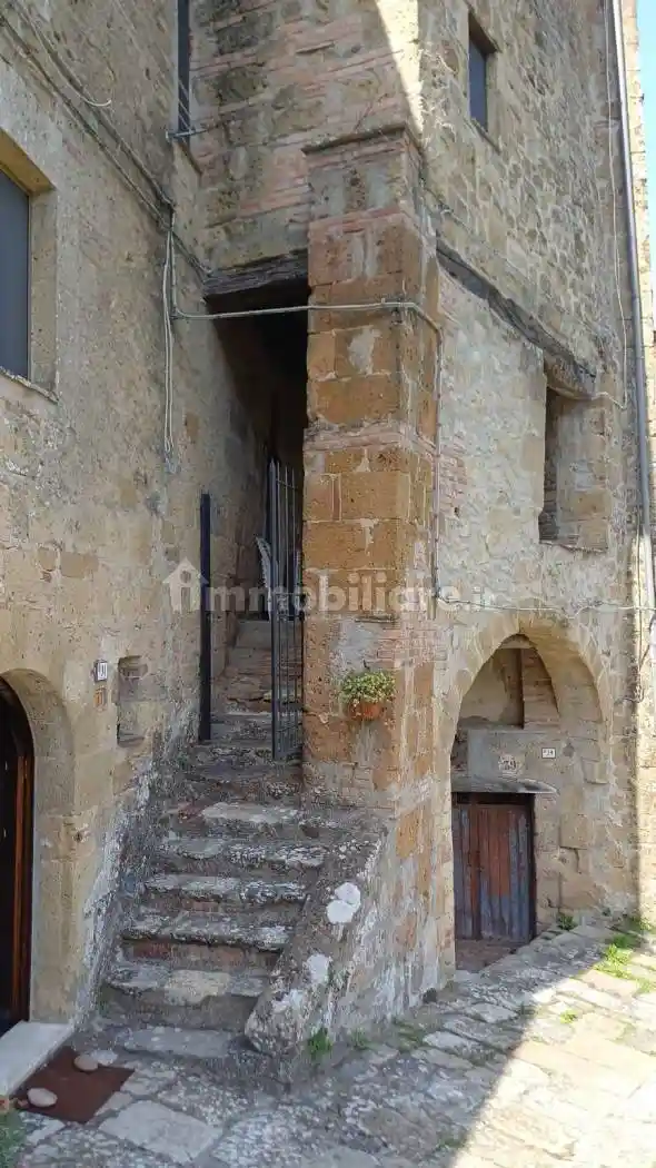 Appartamento in vendita a Sorano