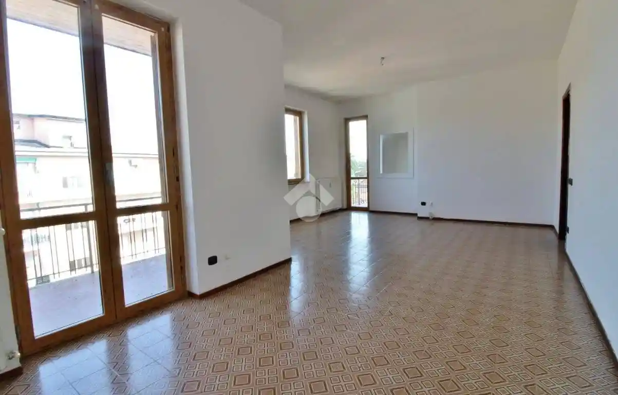 Appartamento in vendita a Voghera