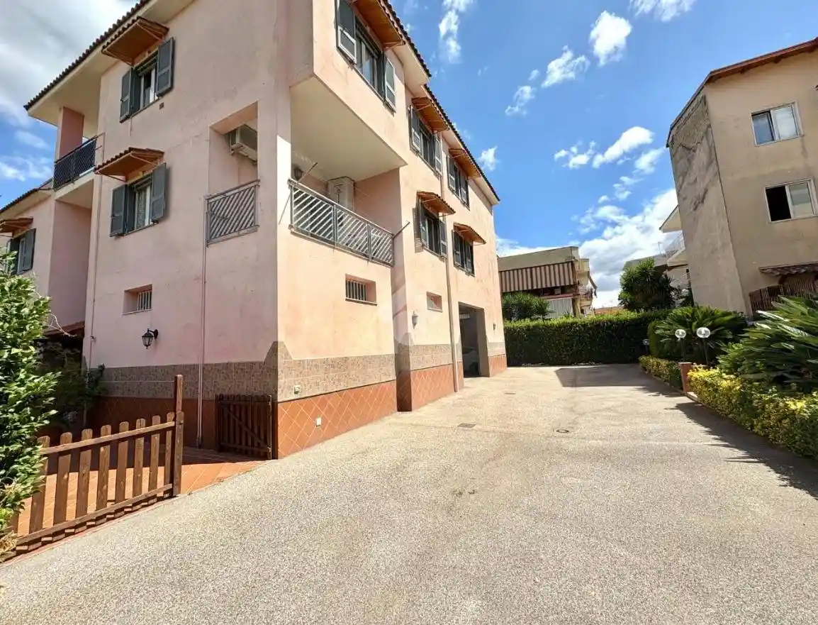 Palazzo - Edificio - foto 2