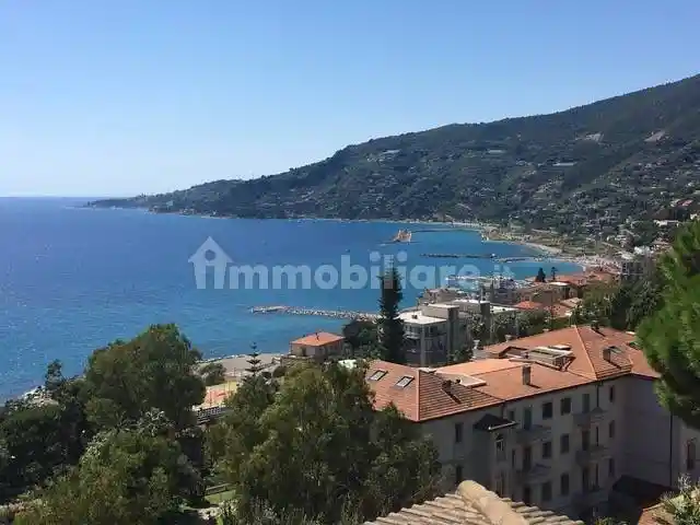 Appartamento in vendita a Ospedaletti