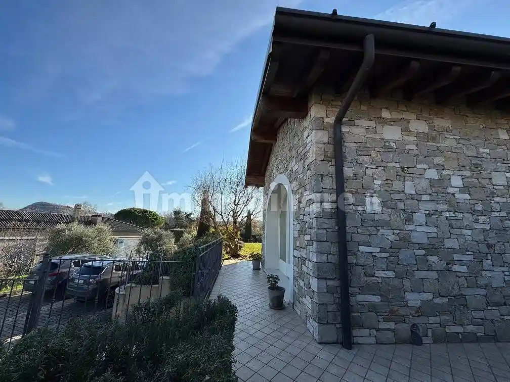 Villa unifamiliare via Rio d'Avigo 1, Pieve Vecchia, Villaggio Sanghen, Manerba del Garda - foto 4