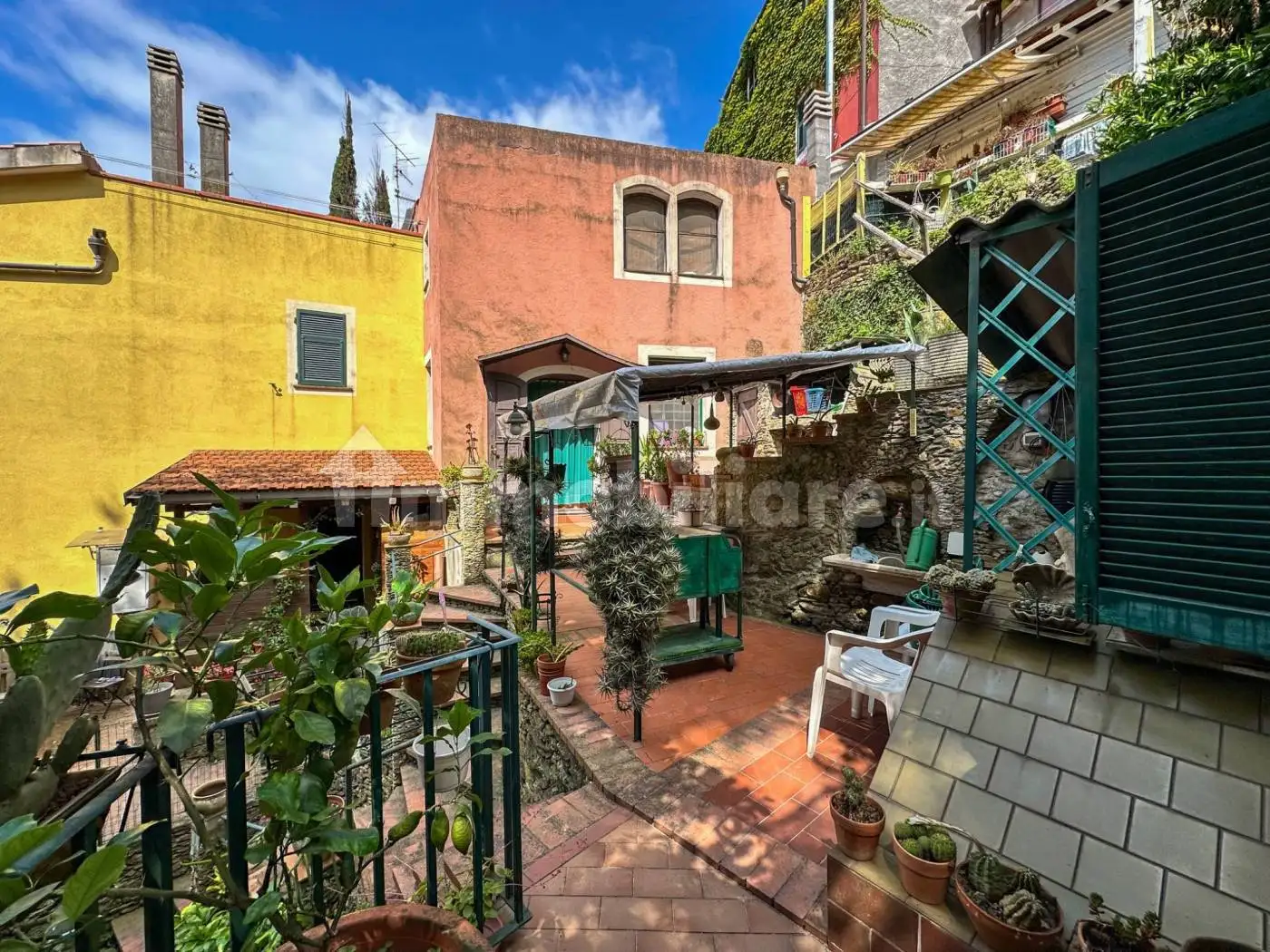 Casa indipendente in vendita a Calice Ligure