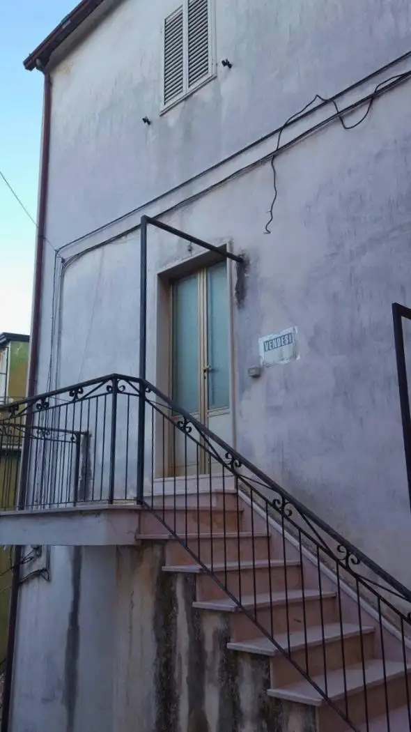 Bilocale via Giuseppe Verdi 18, Carpino - foto 4